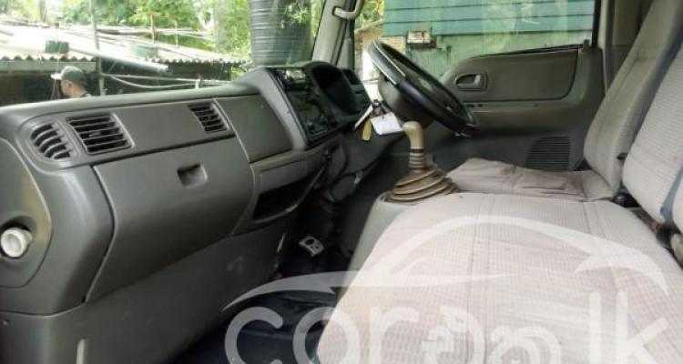 MAZDA TITAN 2003