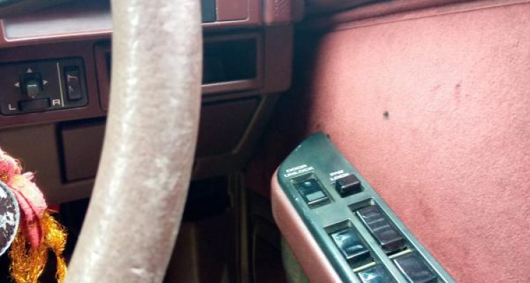 NISSAN LAUREL 1987