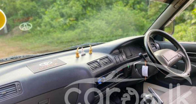 TOYOTA TOWNACE CR27 1995