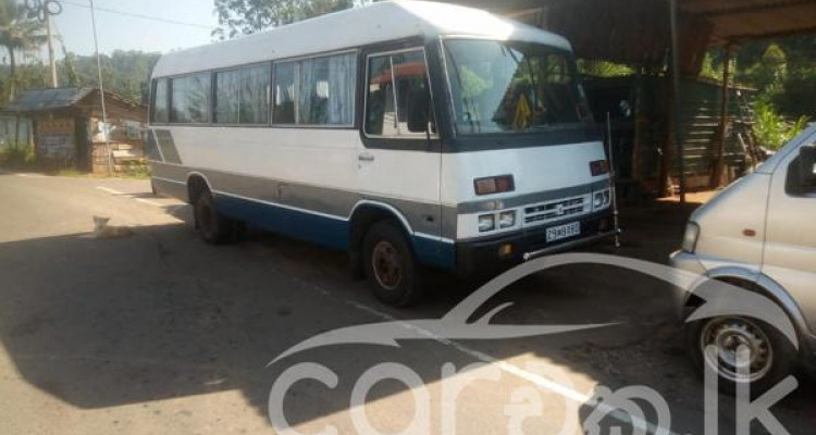 ISUZU JOURNEY 1982