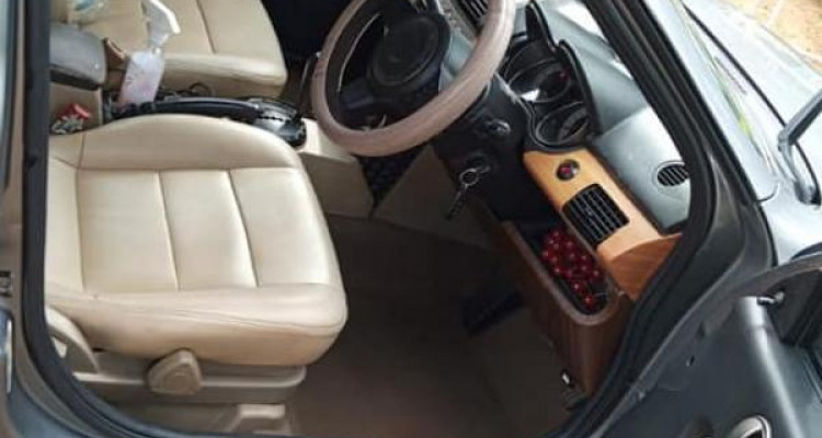 PROTON GEN 2 2005