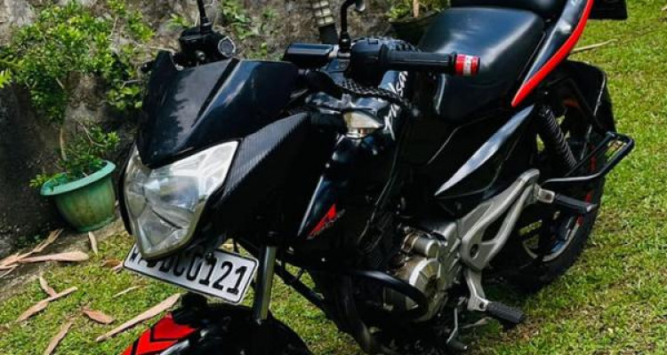 BAJAJ PULSAR 2015