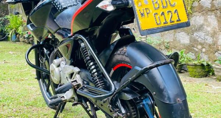BAJAJ PULSAR 2015