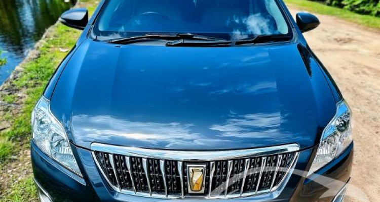 TOYOTA PREMIO 2015