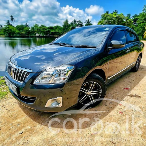 TOYOTA PREMIO 2015