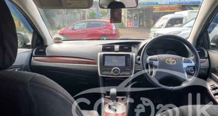 TOYOTA ALLION 260 2010