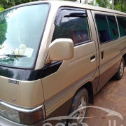NISSAN CARAVAN 1993