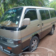 NISSAN CARAVAN 1993