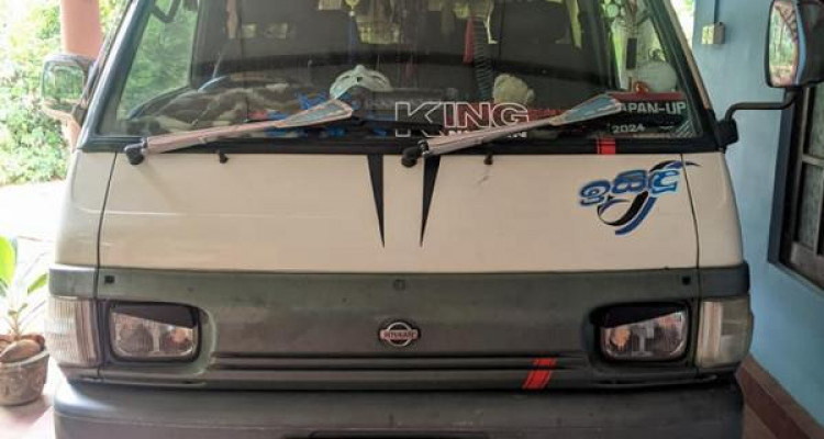 NISSAN VANETTE 2002