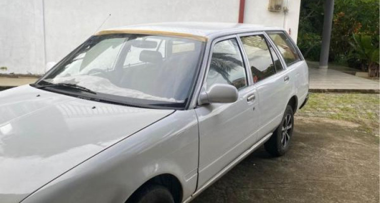 TOYOTA CARINA 1994
