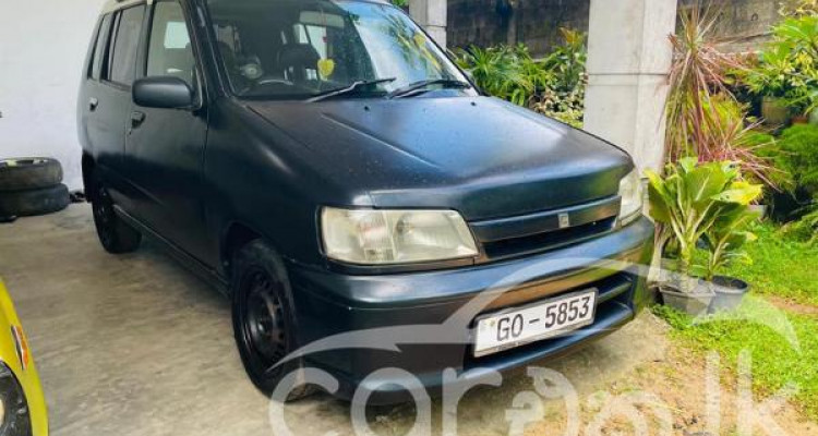 NISSAN CUBE 2000