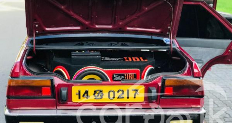 MITSUBISHI LANCER GLX 1985
