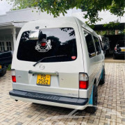 MAZDA BONGO 2000