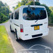 NISSAN CARAVAN E25 2002
