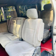 NISSAN CARAVAN E25 2002
