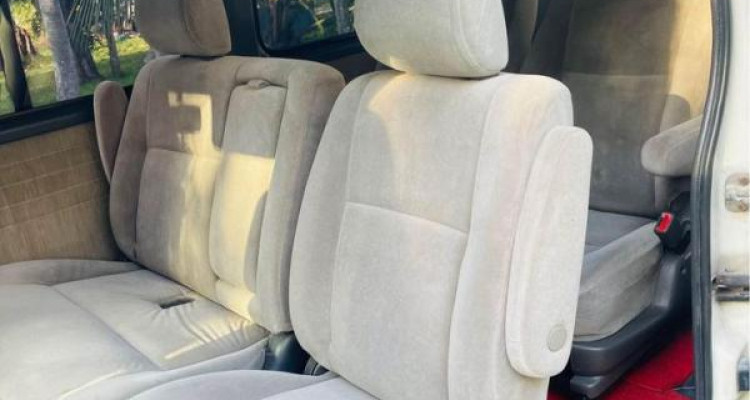 NISSAN CARAVAN E25 2002