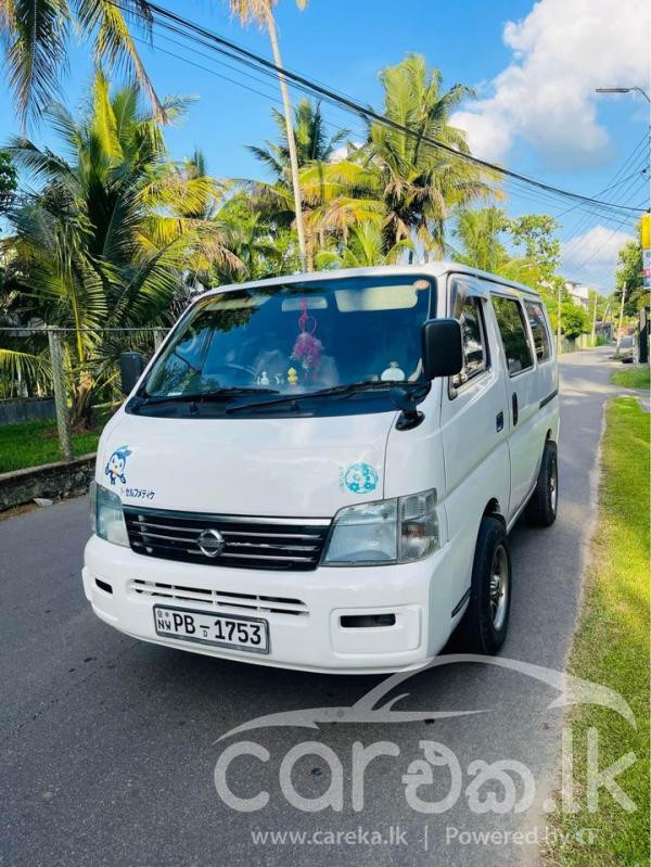 NISSAN CARAVAN E25 2002