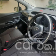 TOYOTA VITZ 2019