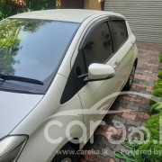 TOYOTA VITZ 2019
