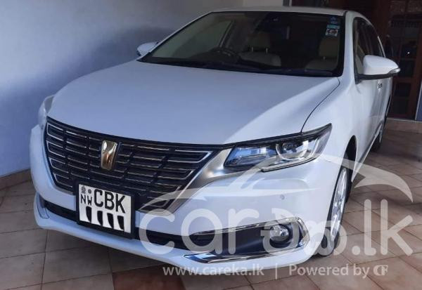 TOYOTA PREMIO 2018