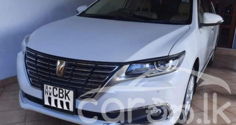 TOYOTA PREMIO 2018