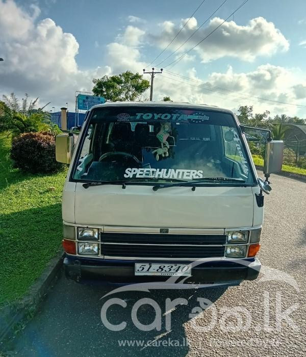 TOYOTA HIACE LH51 1986
