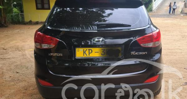 HYUNDAI TUCSON 2011