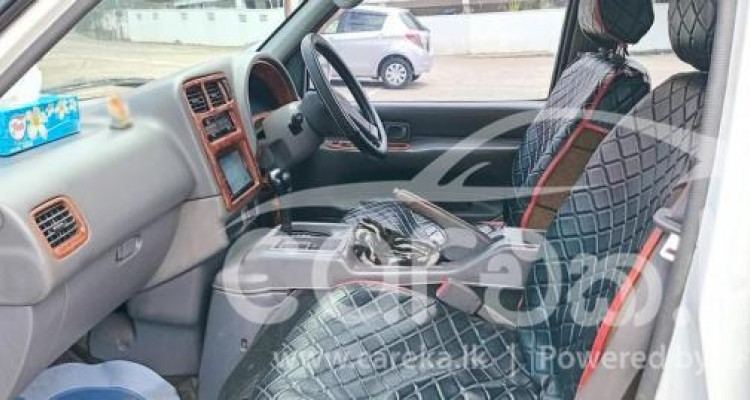 NISSAN SERENA 1997