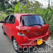 TOYOTA VITZ 2010