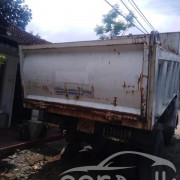 TATA TIPPER HIYA BUCKET 2011