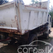 TATA TIPPER HIYA BUCKET 2011