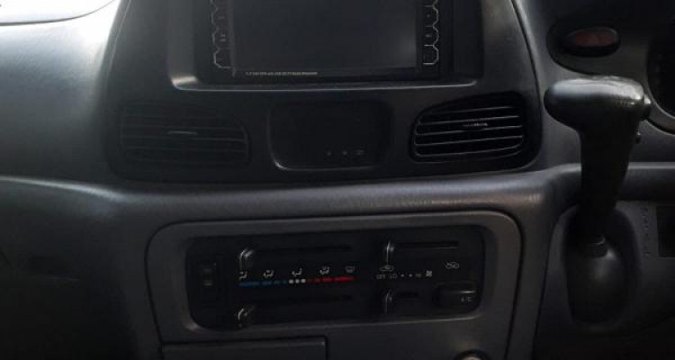 TOYOTA NOAH CR42 1999