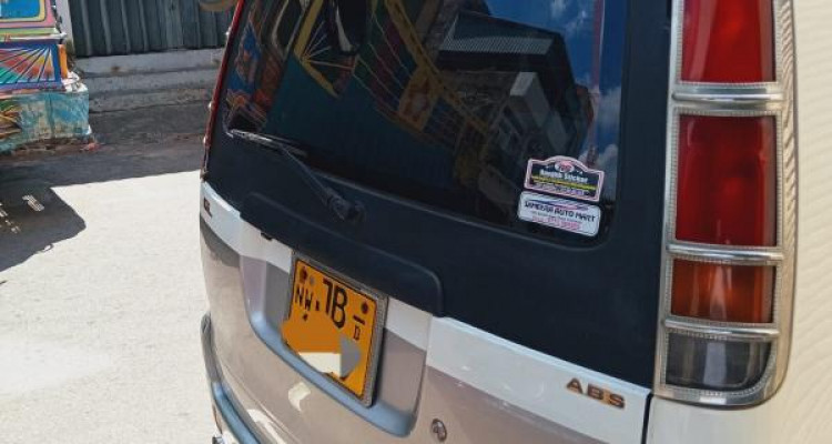 TOYOTA NOAH CR42 1999