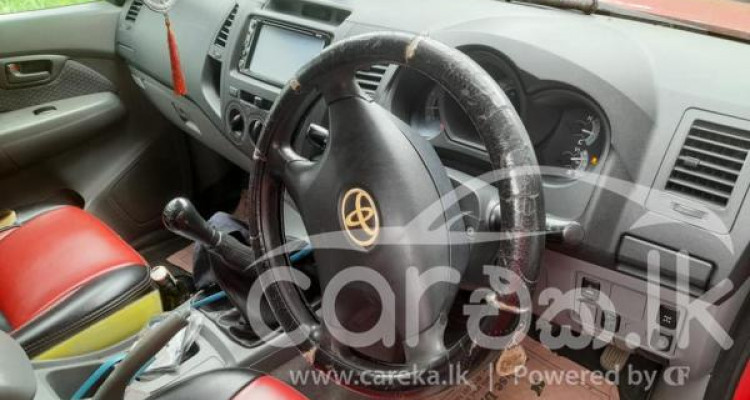 TOYOTA HILUX 2008