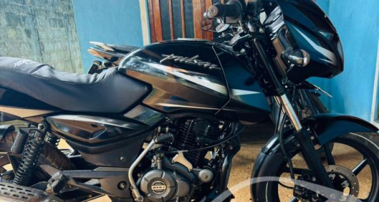 BAJAJ PULSAR 150 2018
