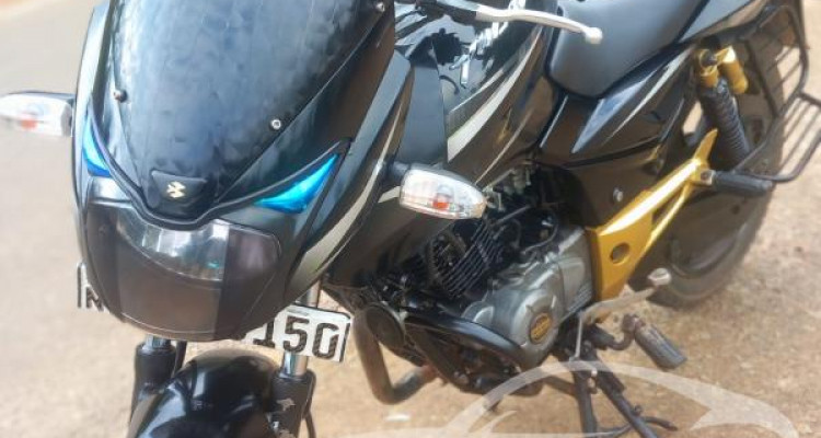 BAJAJ PULSAR 150 2018