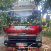 ISUZU FREEZER 2013
