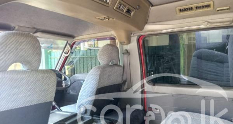 MITSUBISHI DELICA PO15 2005