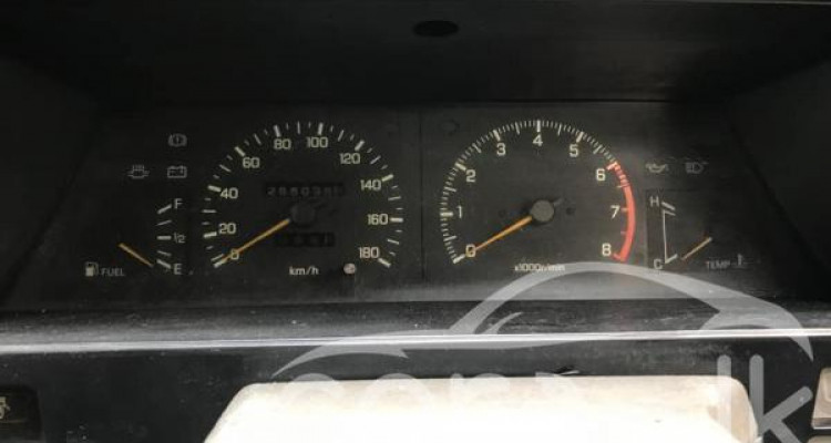 NISSAN SUNNY B12 1986