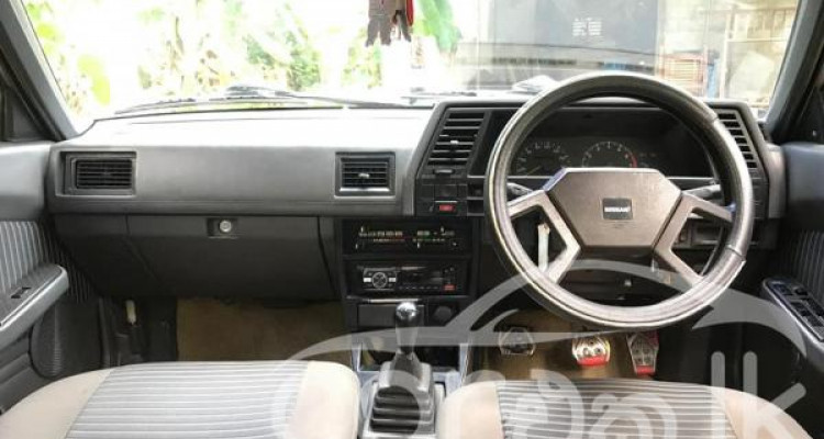 NISSAN SUNNY B12 1986