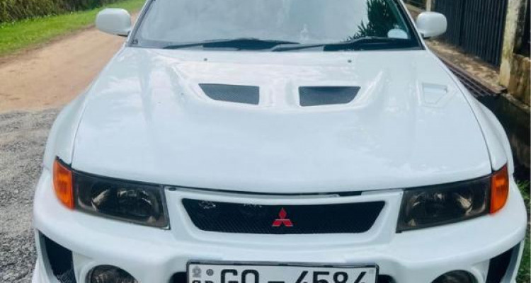 MITSUBISHI LANCER CK1 1999
