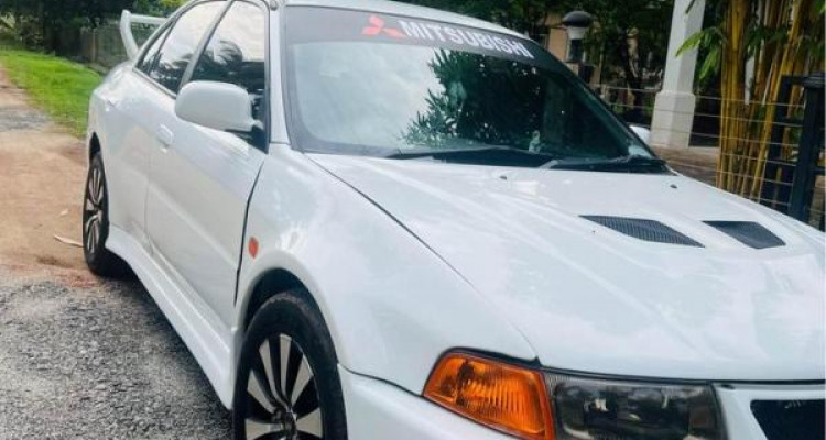 MITSUBISHI LANCER CK1 1999