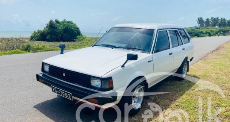 TOYOTA COROLLA DX WAGON KE72 1985
