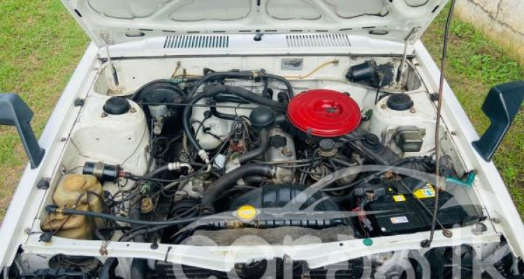 TOYOTA COROLLA DX WAGON KE72 1985