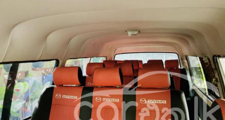 MAZDA BROWNY 1990