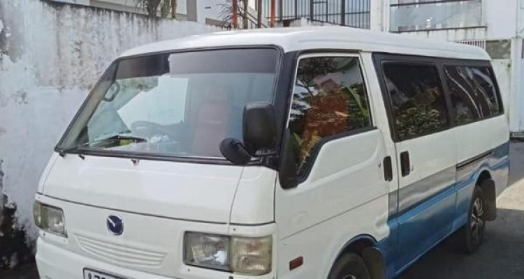 MAZDA BROWNY 1990