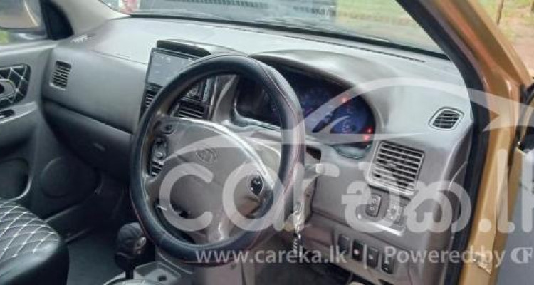 KIA CARENS 2000