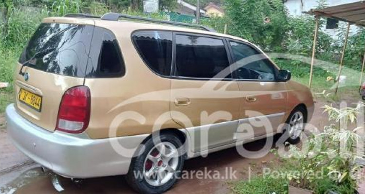 KIA CARENS 2000