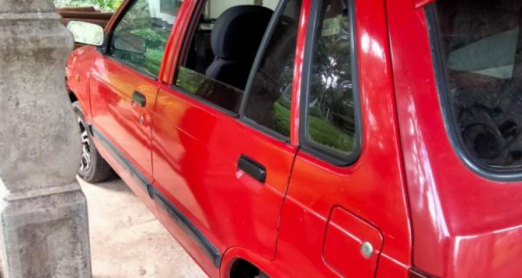 SUZUKI MARUTI 800 2005