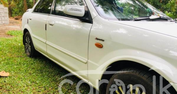 MAZDA FAMILIA 2002